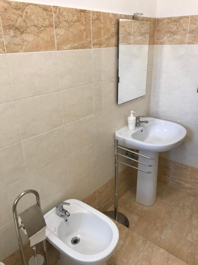B&B Parco 2 Giugno Bari Eksteriør billede