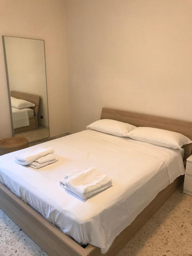B&B Parco 2 Giugno Bari Eksteriør billede